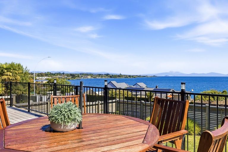 Photo of property in 184a Lake Terrace, Hilltop, Taupo, 3330