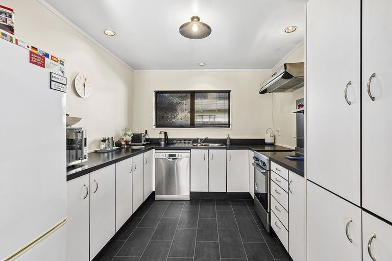 Photo of property in 50a Kaikoura Street, Maupuia, Wellington, 6022