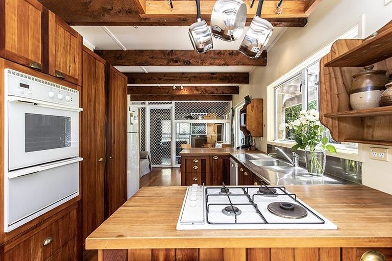 Photo of property in 208 Mapara Road, Acacia Bay, Taupo, 3385