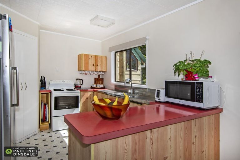 Photo of property in 35 Commins Road, Onerahi, Whangarei, 0110