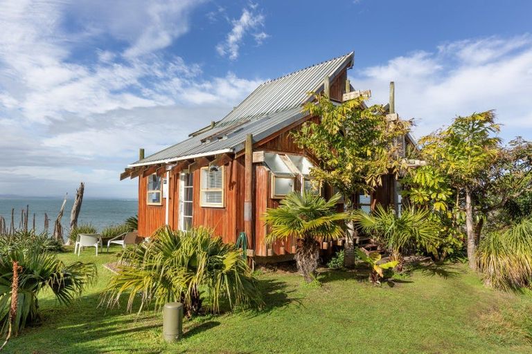 Photo of property in 6573 Pouto Road, Pouto, Te Kopuru, 0391
