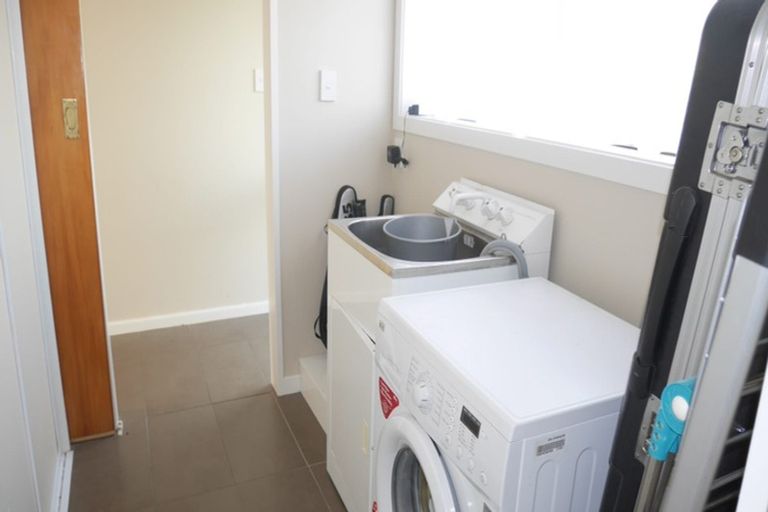 Photo of property in 32 Glenharrow Avenue, Avonhead, Christchurch, 8042