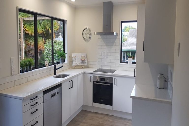 Photo of property in 9b Hamilton Parade, Hamilton Central, Hamilton, 3204