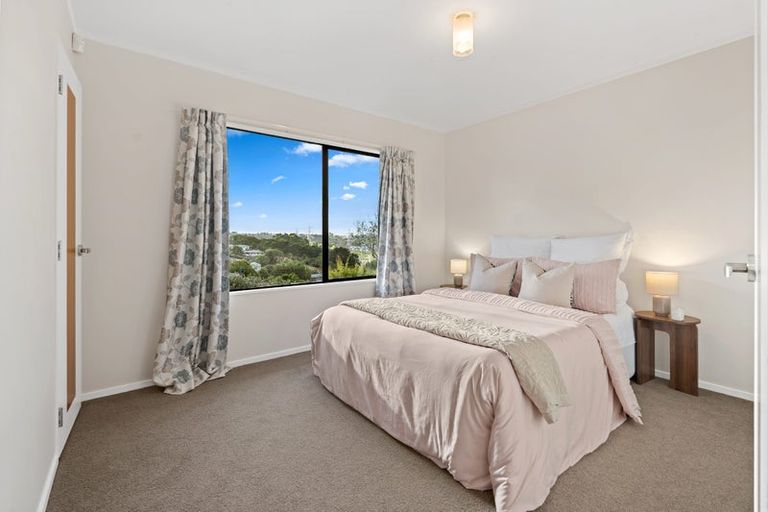 Photo of property in 1/40 Lilburn Crescent, Massey, Auckland, 0614