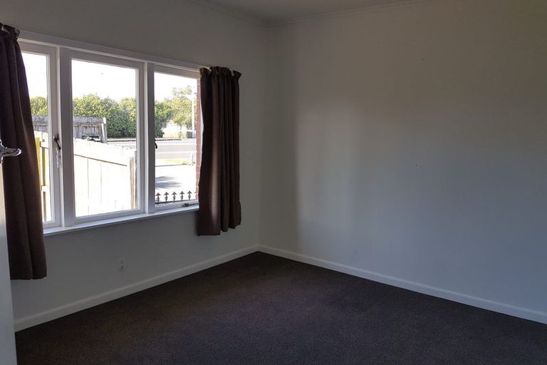 Photo of property in 97a Cook Street, Cockle Bay, Auckland, 2014