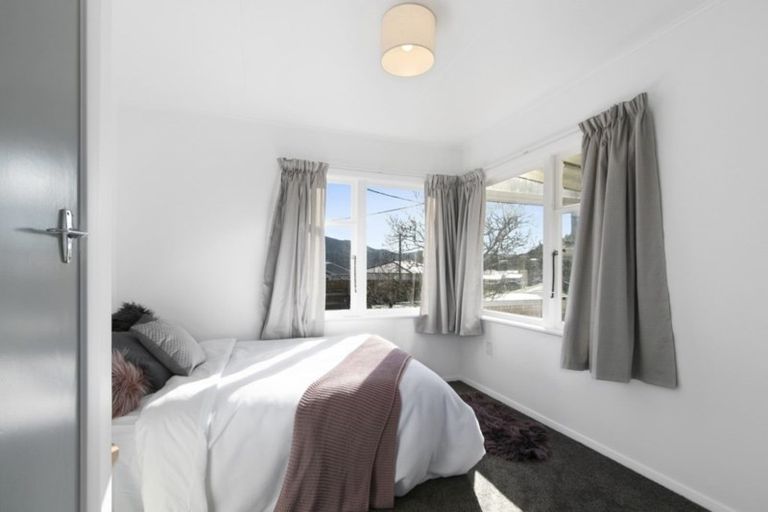 Photo of property in 61 Russell Road, Wainuiomata, Lower Hutt, 5014