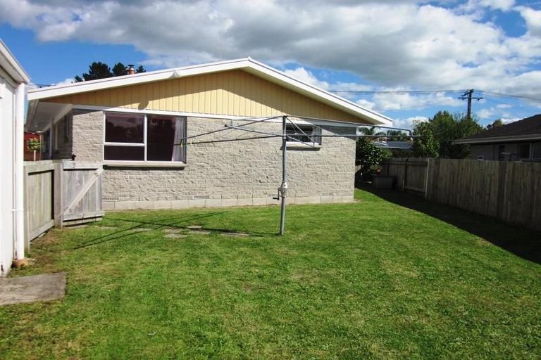 Photo of property in 15 Dermont Street, Bader, Hamilton, 3206