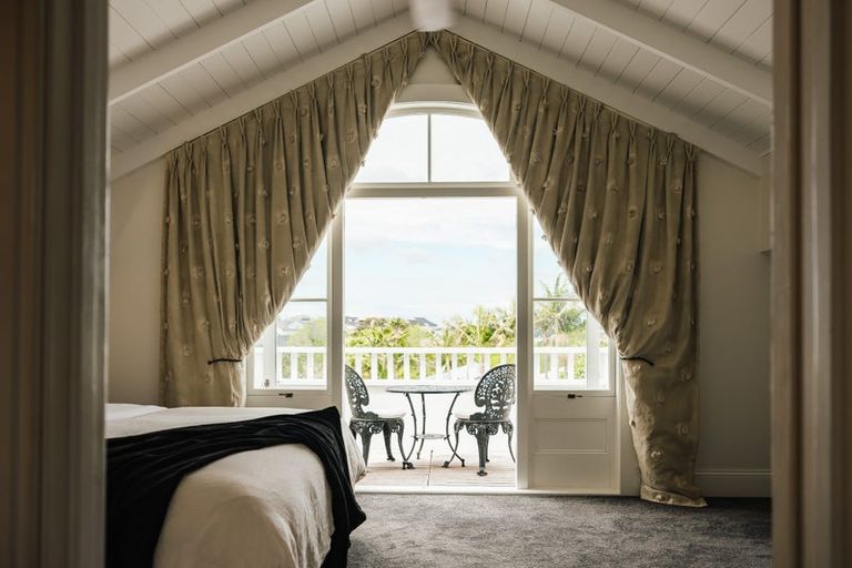 Photo of property in 31 Richmond Avenue, Northcote Point, Auckland, 0627