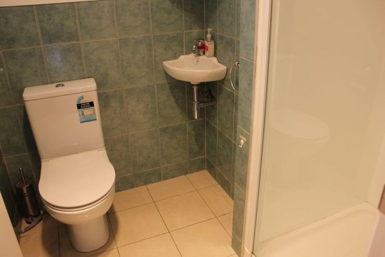 Photo of property in 1/37 Nile Road, Milford, Auckland, 0620