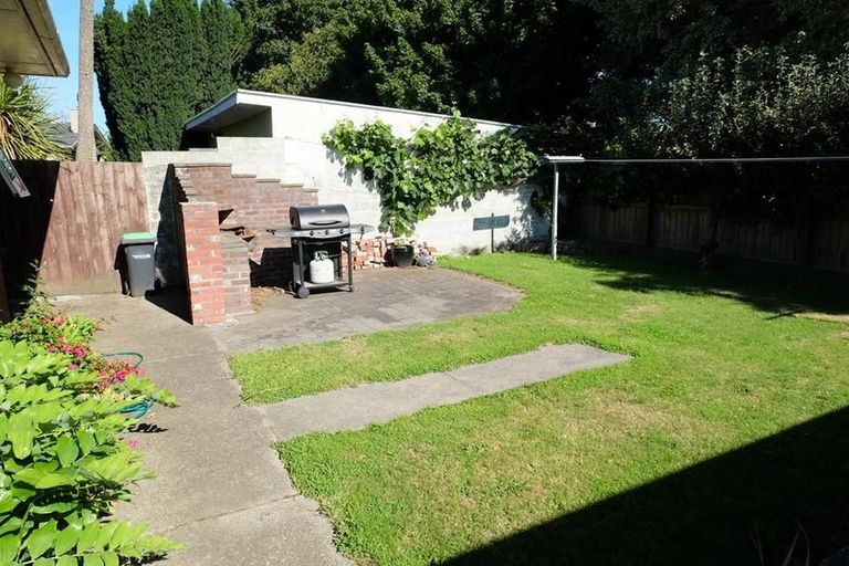 Photo of property in 61 Woodbury Street, Russley, Christchurch, 8042