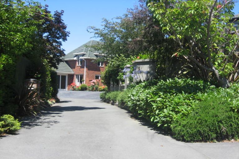 Photo of property in 24 Ilam Park Place, Ilam, Christchurch, 8041