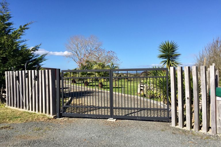 Photo of property in 252 Redcliffs Road, Kerikeri, 0294
