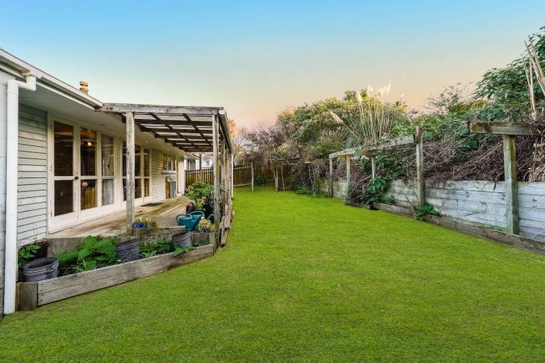 Photo of property in 5 Miro Place, Waiuku, 2123