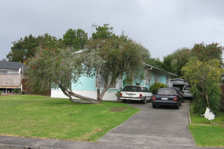 Photo of property in 12 Newland Grove, Henderson, Auckland, 0610