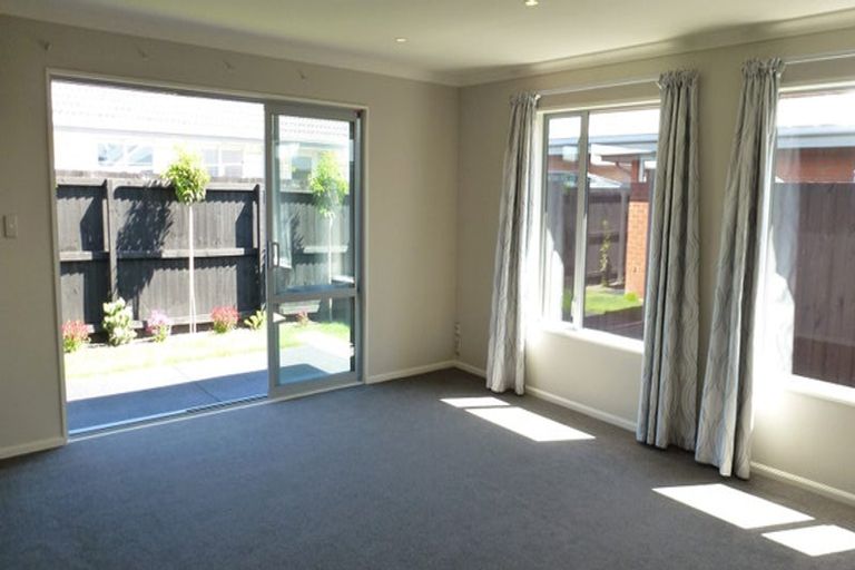 Photo of property in 49a Mcmahon Drive, Aidanfield, Christchurch, 8025
