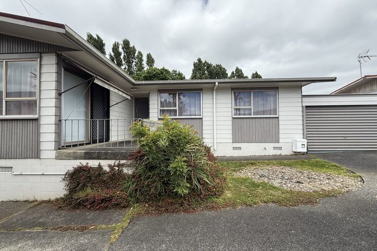 Photo of property in 2/12 Chesley Place, Half Moon Bay, Auckland, 2012