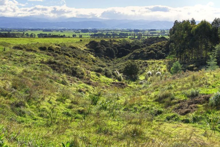 Photo of property in 75 Ahiaruhe Road, Ahiaruhe, Carterton, 5792