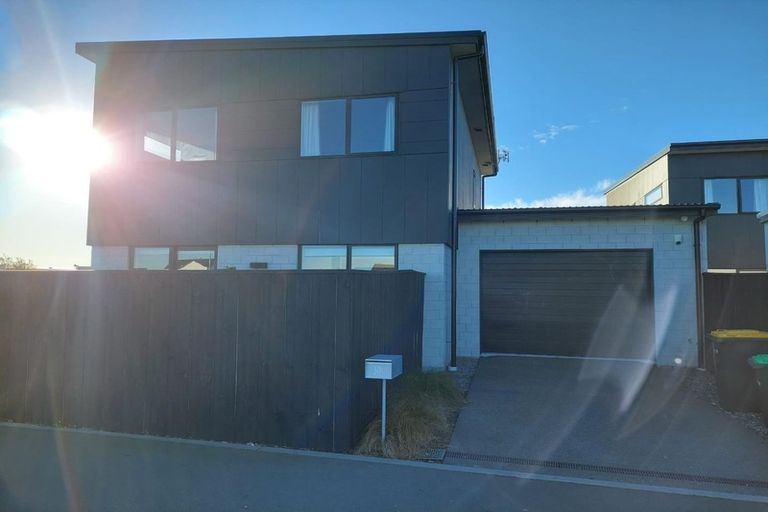 Photo of property in 30 Brian Keogh Lane, Wigram, Christchurch, 8025