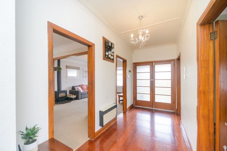 Photo of property in 24 Kauri Street, Roslyn, Palmerston North, 4414