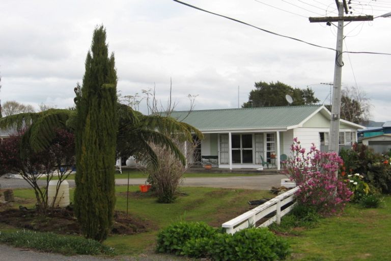 Photo of property in 35 Victoria Street, Coromandel, 3506