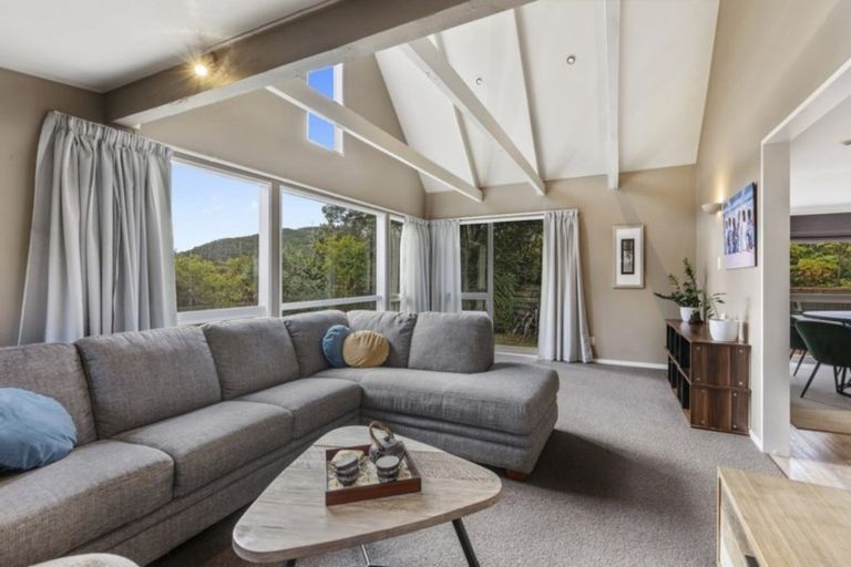 Photo of property in 15 Haast Close, Kelson, Lower Hutt, 5010