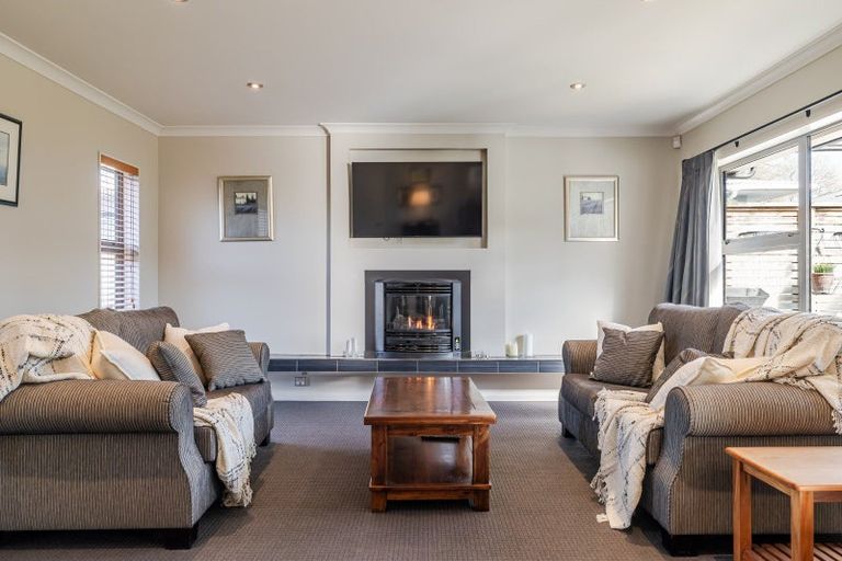 Photo of property in 211a Vogel Street, Roslyn, Palmerston North, 4414