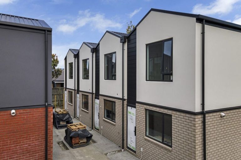 Photo of property in 8/112 Aldwins Road, Phillipstown, Christchurch, 8062