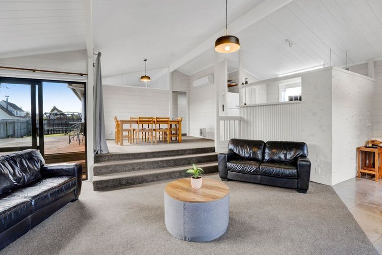 Photo of property in 60 Cressida Avenue, Stratford, 4332
