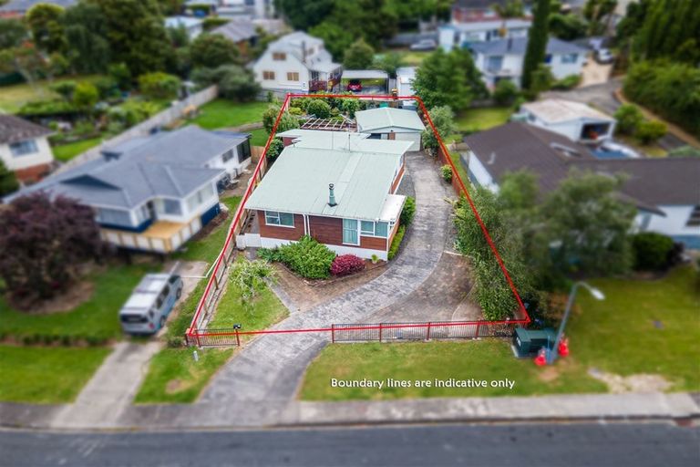 Photo of property in 23 Finlow Drive, Te Atatu South, Auckland, 0610