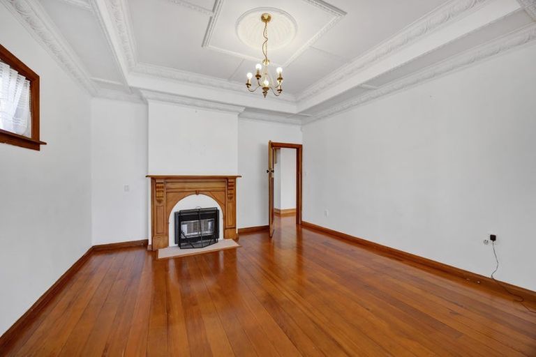 Photo of property in 21 Morrissey Street, Hawera, 4610