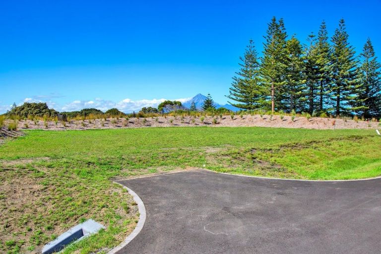Photo of property in 3 Te Umu Hapuku Lane, Waiwhakaiho, 4312