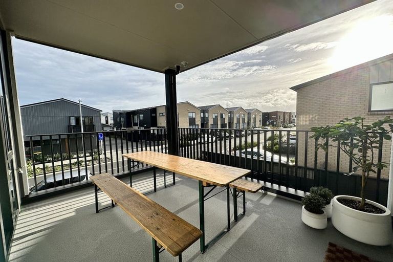 Photo of property in 5/96 Clark Road, Hobsonville, Auckland, 0616