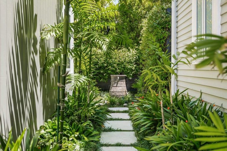 Photo of property in 17 Landmark Terrace, Orewa, 0931