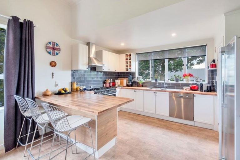 Photo of property in 29 Rimu Street, Helensville, 0800