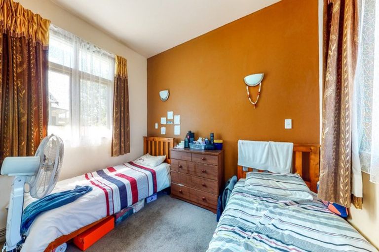 Photo of property in 11 Toru Street, Lyall Bay, Wellington, 6022