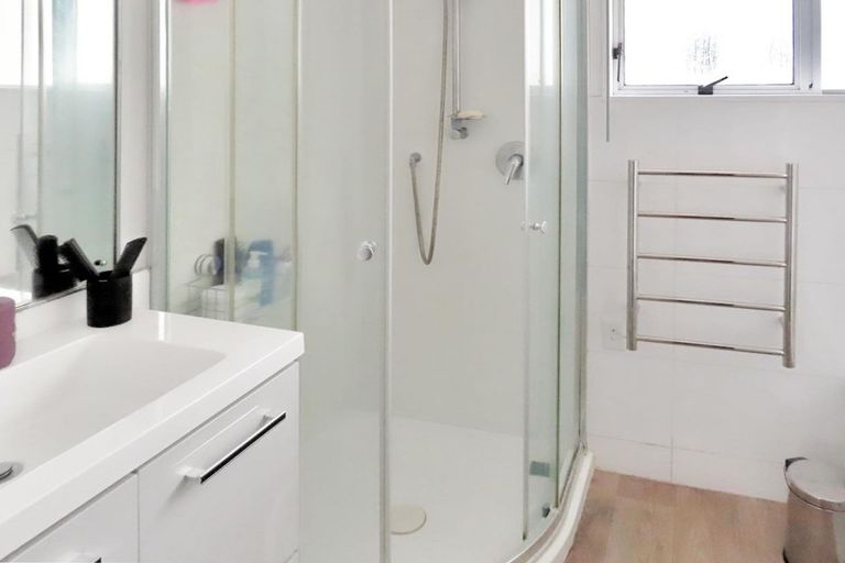 Photo of property in 13a Wilford Street, Woburn, Lower Hutt, 5011