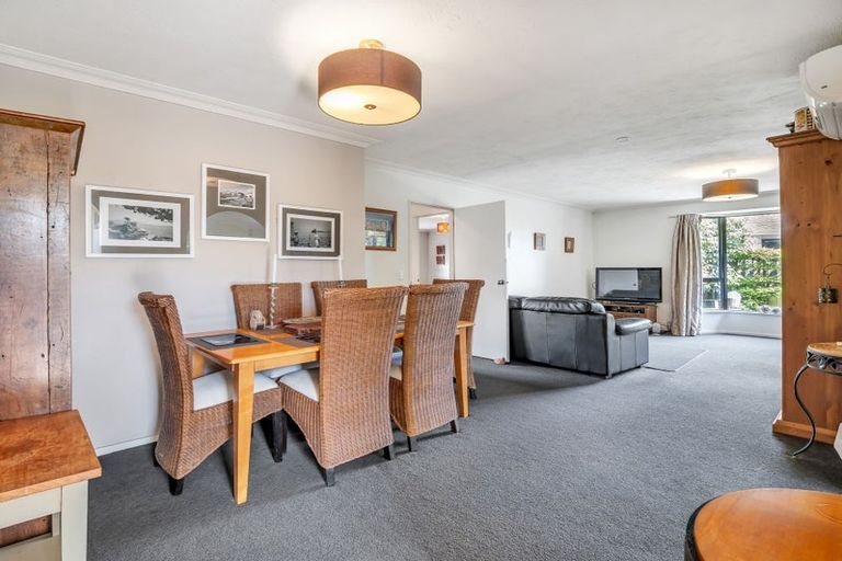 Photo of property in 2/56 Aorangi Road, Bryndwr, Christchurch, 8053