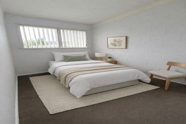Photo of property in 2/312 Massey Road, Mangere East, Auckland, 2024