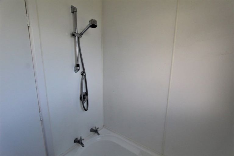 Photo of property in 271 Balmoral Drive, Tokoroa, 3420