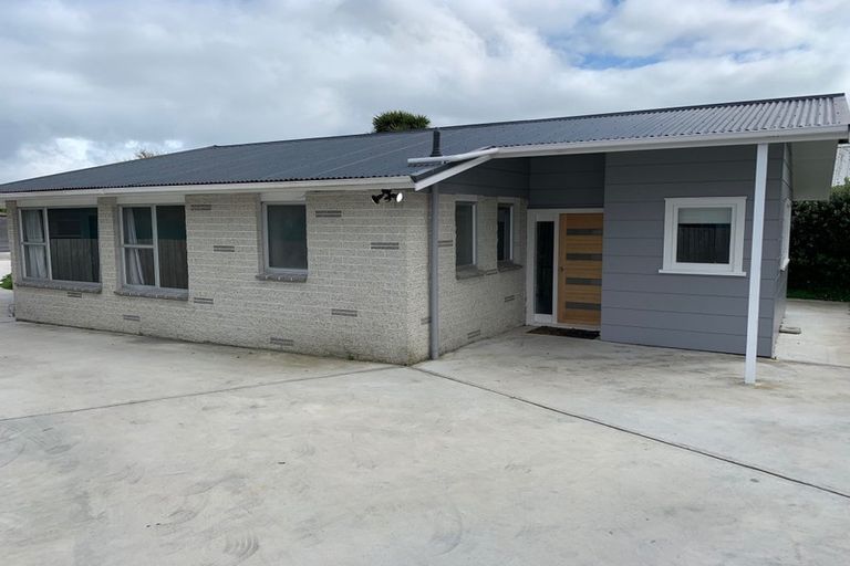 Photo of property in 60 Amohia Street, Paraparaumu, 5032