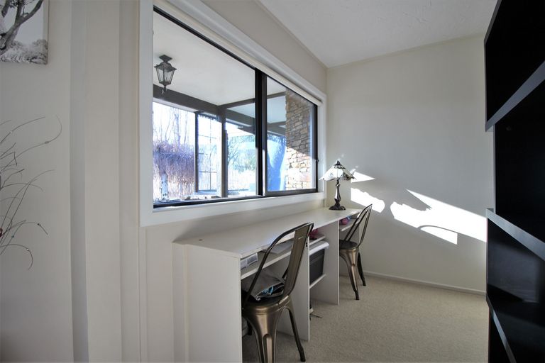 Photo of property in 23 Old Bridge Road, Bridge Hill, Alexandra, 9320