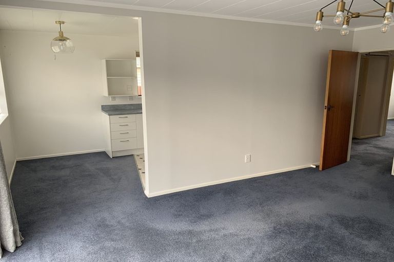 Photo of property in 1/48 Kowhai Avenue, Ebdentown, Upper Hutt, 5018