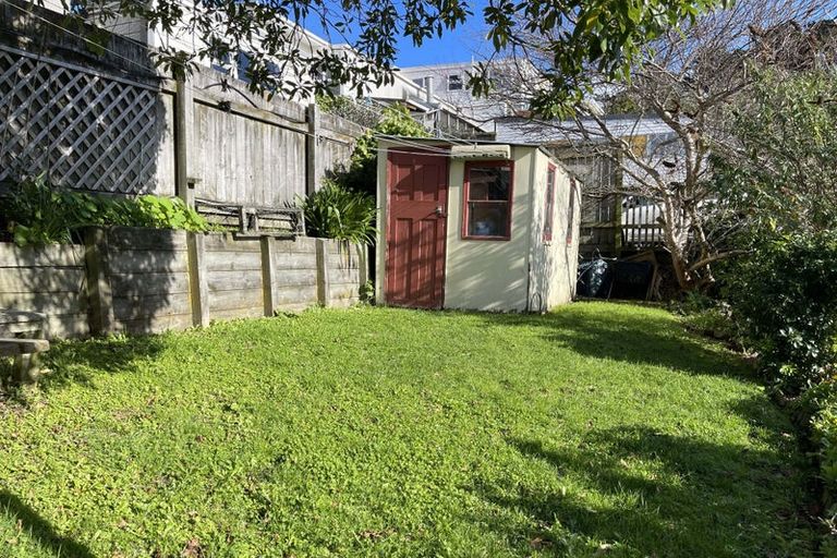 Photo of property in 6 Stanley Street, Berhampore, Wellington, 6023