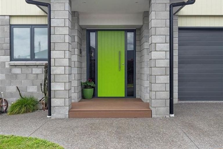 Photo of property in 16a No 2 Road, Te Puke, 3119