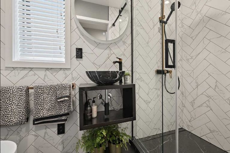 Photo of property in 2/19 Kilmarnock Street, Riccarton, Christchurch, 8011