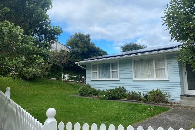 Photo of property in 9 Vancouver Street, Kingston, Wellington, 6021