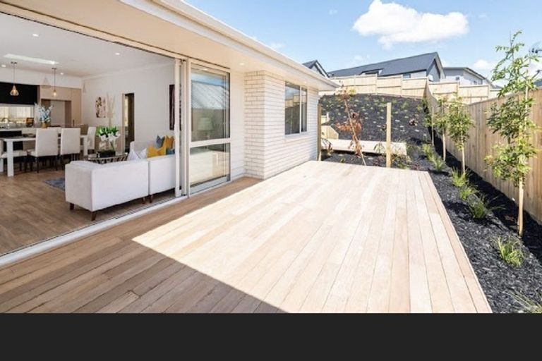 Photo of property in 45 Kahawairahi Drive, Beachlands, Auckland, 2018