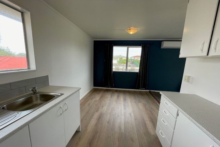 Photo of property in 60 Matai Street, Castlecliff, Whanganui, 4501