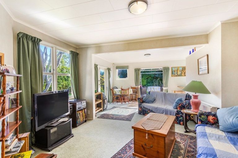 Photo of property in 10 Kowhai Road, Rainbow Point, Taupo, 3330