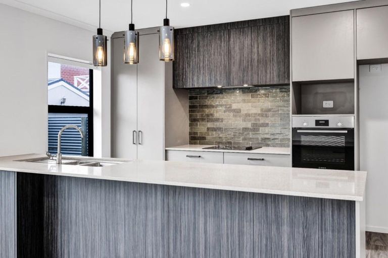 Photo of property in 7 Egmont Street, Hawera, 4610